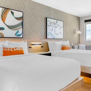 Queen Room Two Queen Beds Disability Access or Non Smoking